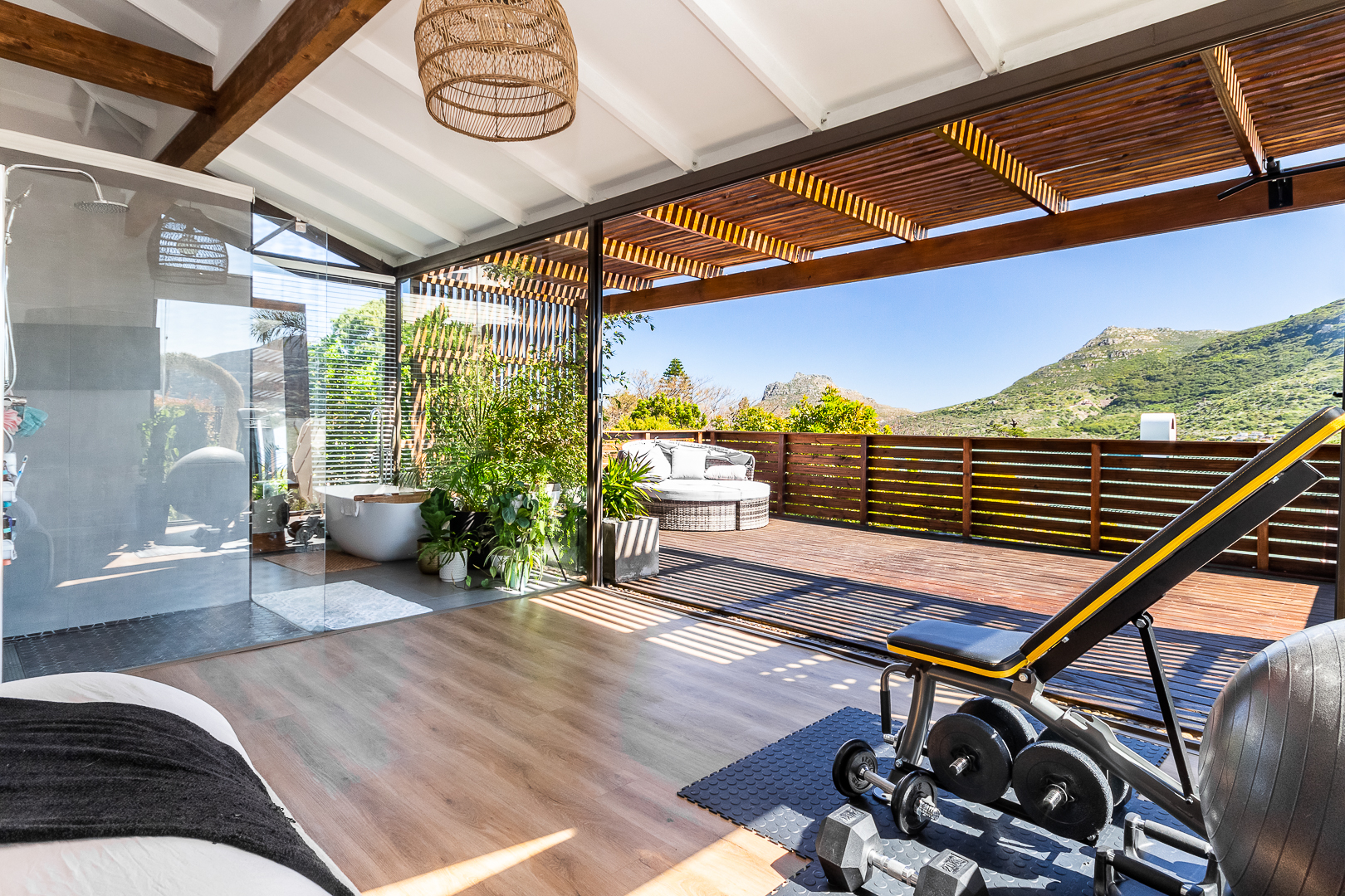 Van Hoogstraten — renovation by WithMilk Living